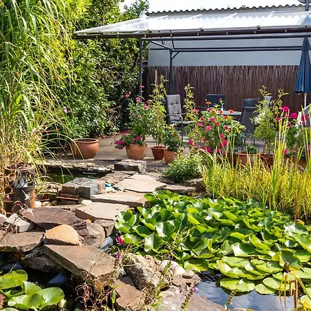 Komfortwohnung City/messe 25 Min Ferienhaus Köln